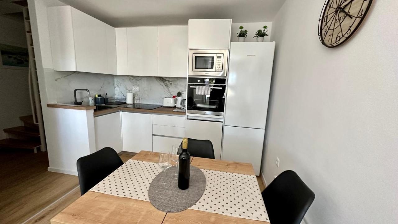 Apartment Felix, Novigrad, Istra Новиград Екстериор снимка