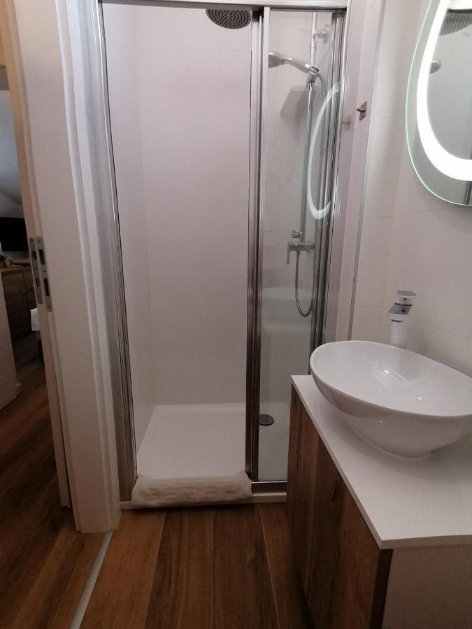 Apartment Felix, Novigrad, Istra Новиград Екстериор снимка